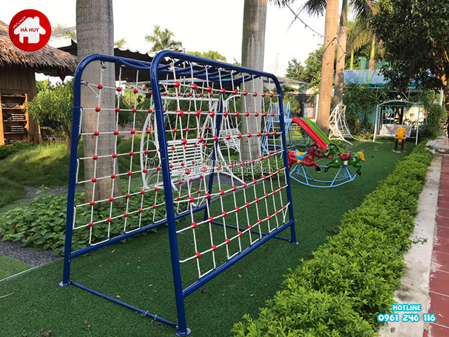 Lắp đặt đồ chơi ngoài trời cho quán café vườn tại Hà Nội