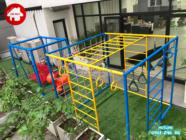 Lắp đặt đồ chơi ngoài trời trẻ em cho trường mầm non tư thục tại Hà Nội