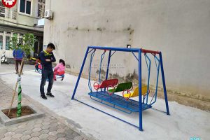 Thi công lắp đặt đồ chơi ngoài trời cho sân tập thể tại Hà Đông, Hà Nội